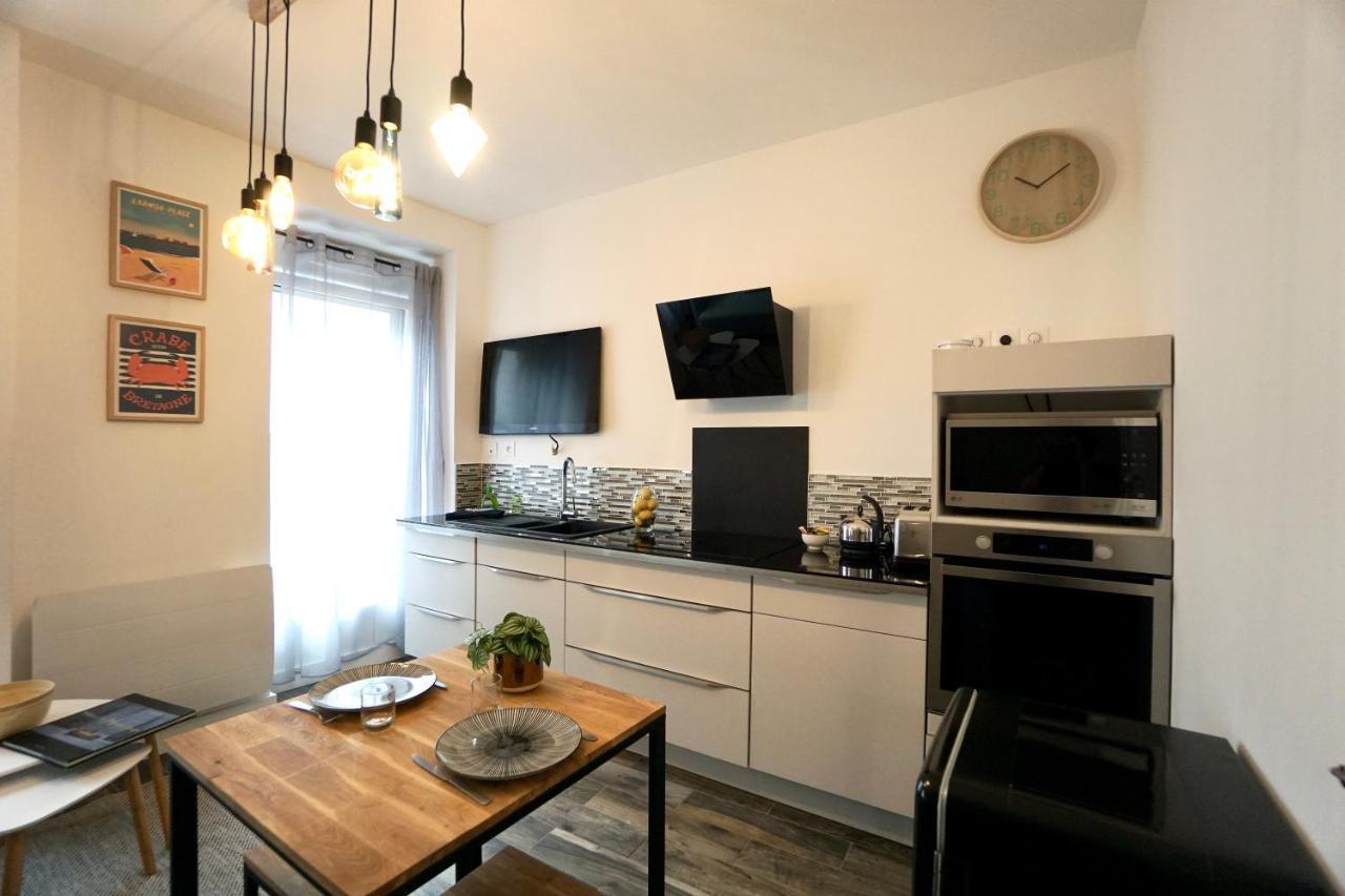Le 12 * Hyper Centre* Apartman Lorient Kültér fotó