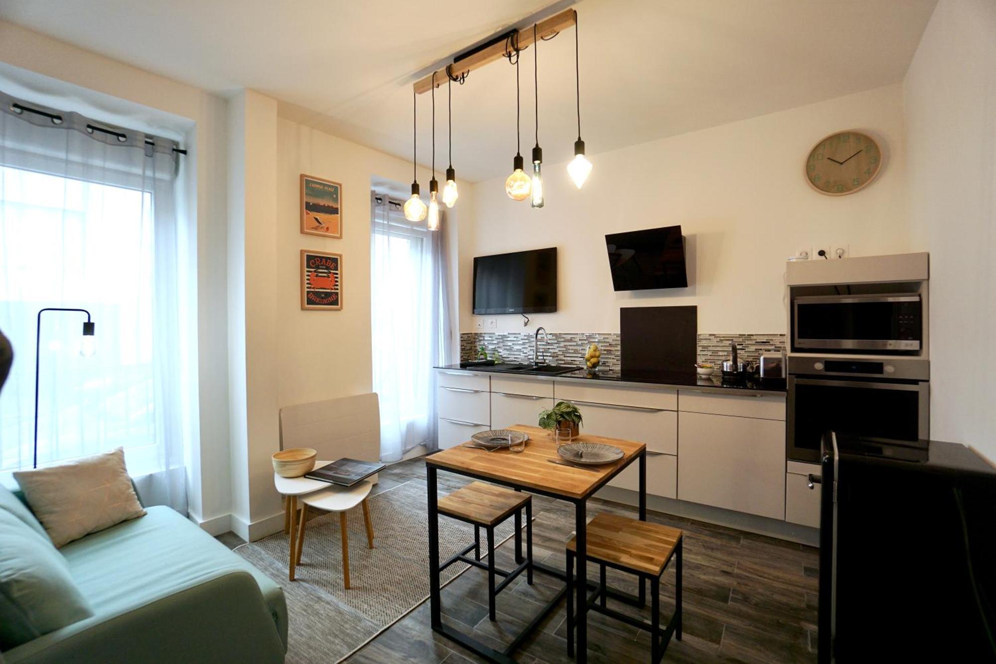 Le 12 * Hyper Centre* Apartman Lorient Kültér fotó