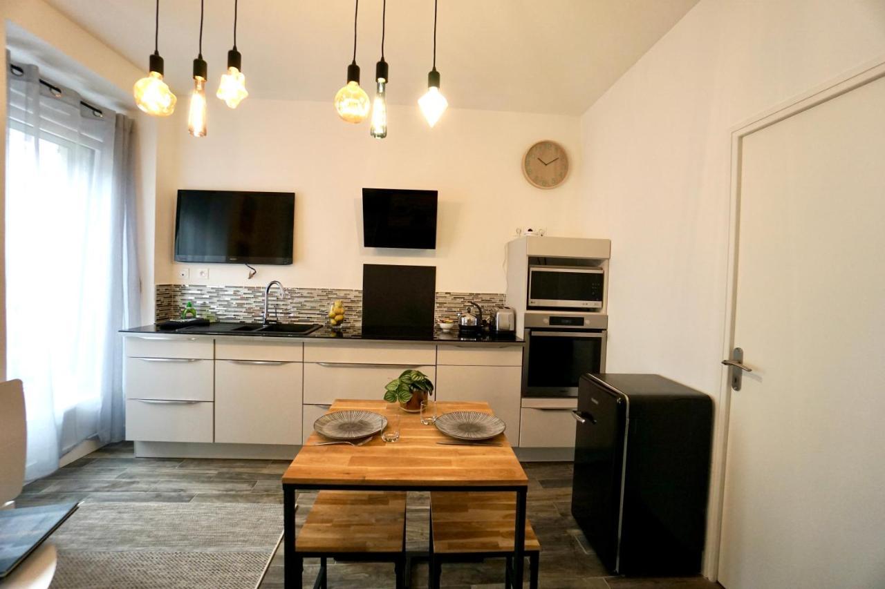 Le 12 * Hyper Centre* Apartman Lorient Kültér fotó