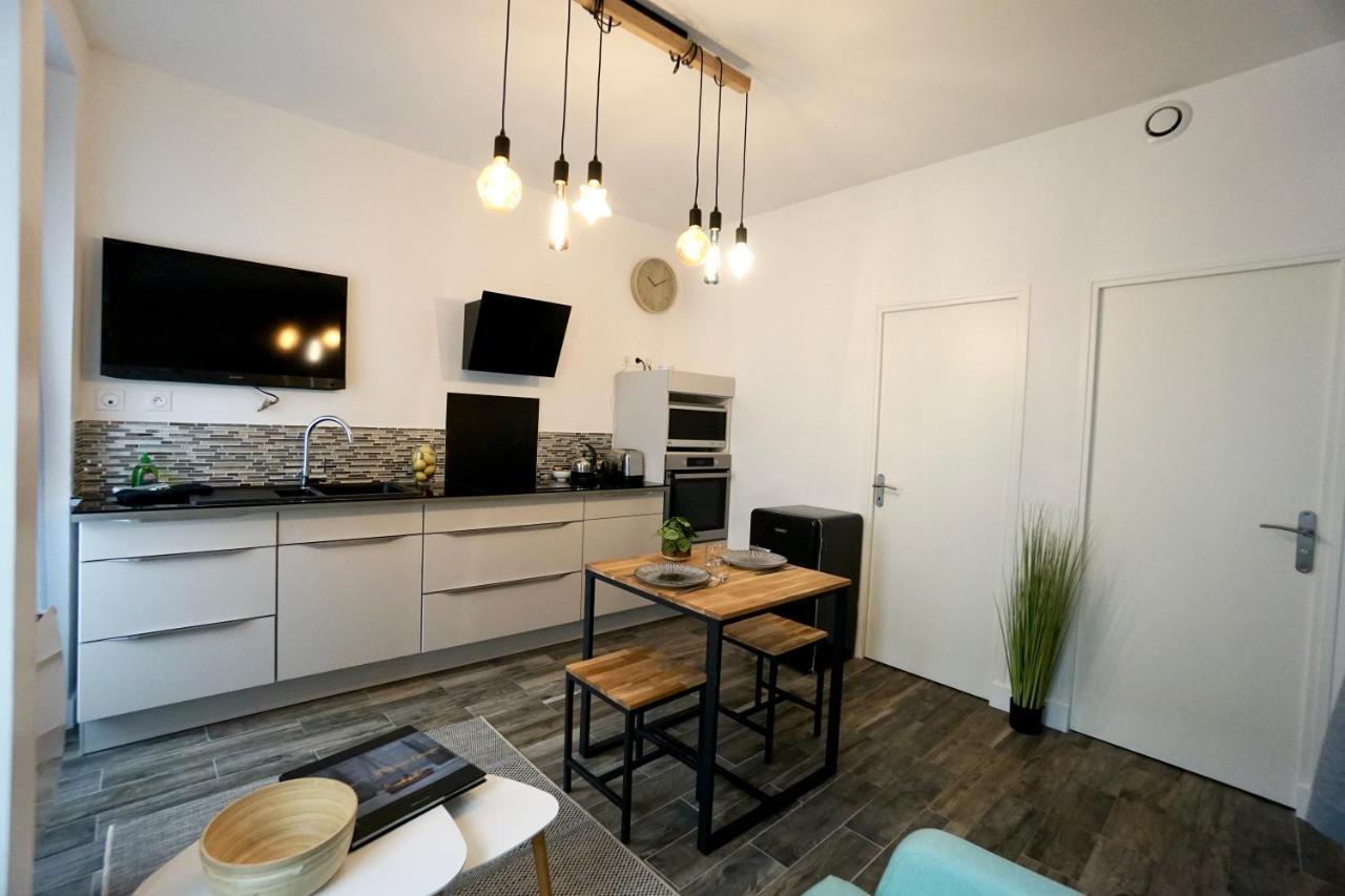 Le 12 * Hyper Centre* Apartman Lorient Kültér fotó